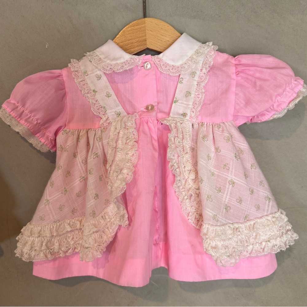 Vintage 80’s Mini World Pink White Lace Sheer floral overlay 3-6 months - Picture 2 of 4